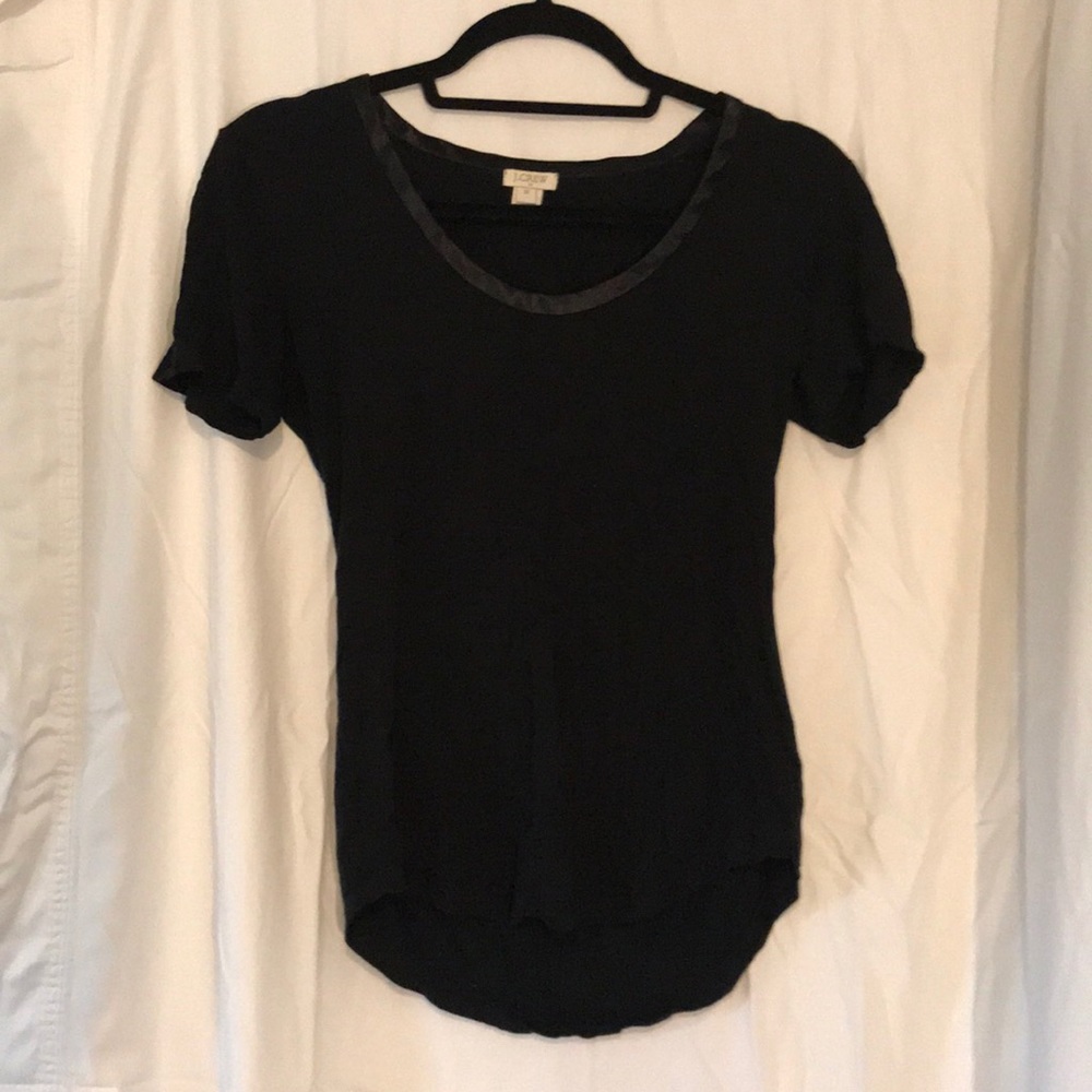 Black tee shirt